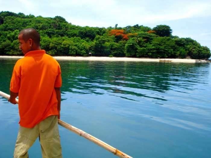 finding a place to dock at olotayan island