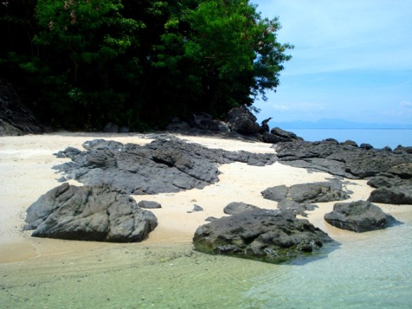 olotayan island, capiz, philippines
