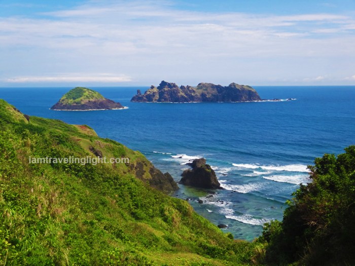 Dos Hermanas islands, view from the top, Palaui, Santa Ana, Cagayan, trek Cape Engano
