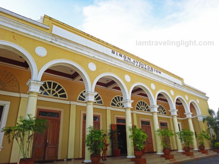 Sison Auditorium, arches, pre-World War 2 American architecture, Lingayen, Pangasinan