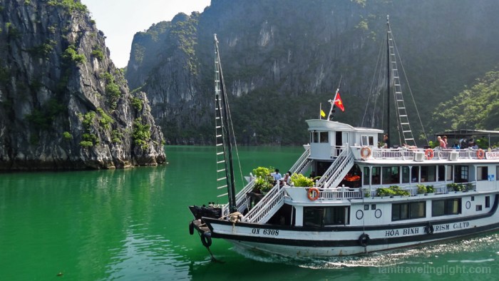 halong bay cruise cover photo (watermark)