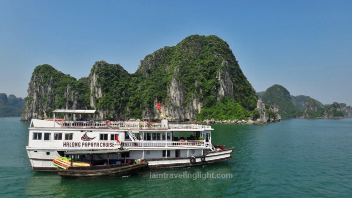 halong bay cruise vietnam