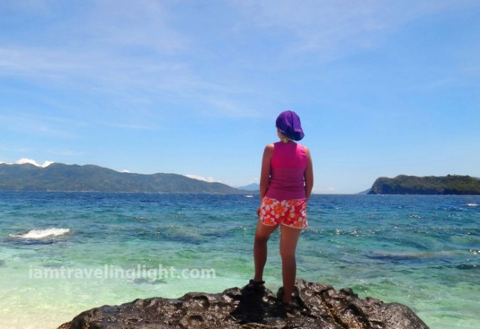 explorer-looking-to-the-horizon-sea-with-watermark