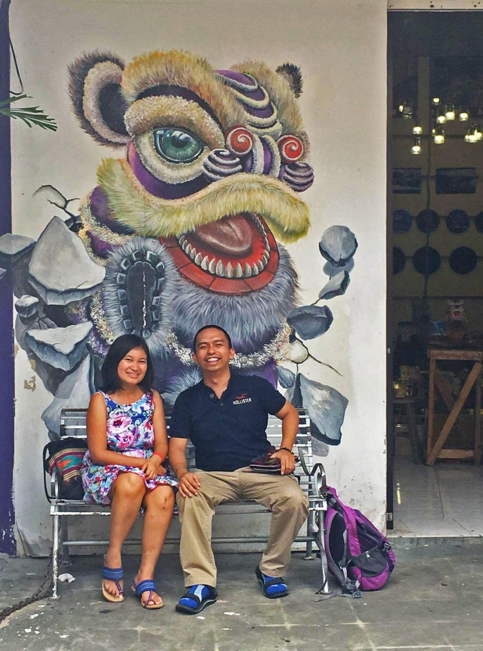 penang-street-art-lion-purple-georgetown-malaysia