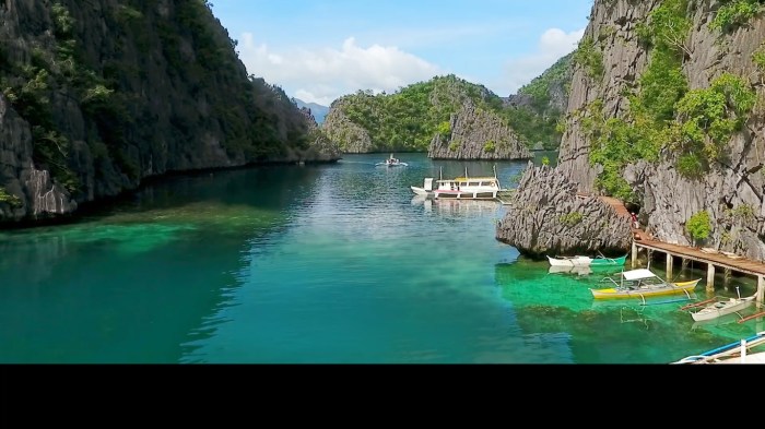 palawan-clear-lagoon-from-pal-inflight-safety-video