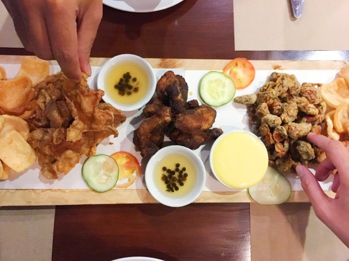 Braska Restaurant, Malate, Manila, Filipino comfort food with a twist, bar chow, seafood, mussels, tahong.JPG