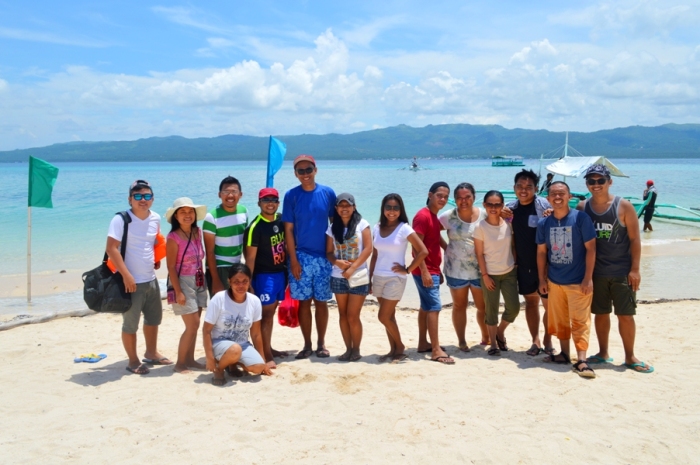 Alibijaban Island group pic, white sand, beach, boat, Quezon, Philippines.JPG