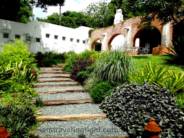 Pinto Art Museum, art gallery, painting, Antipolo, Rizal, nature and architecture combination, garden, arches