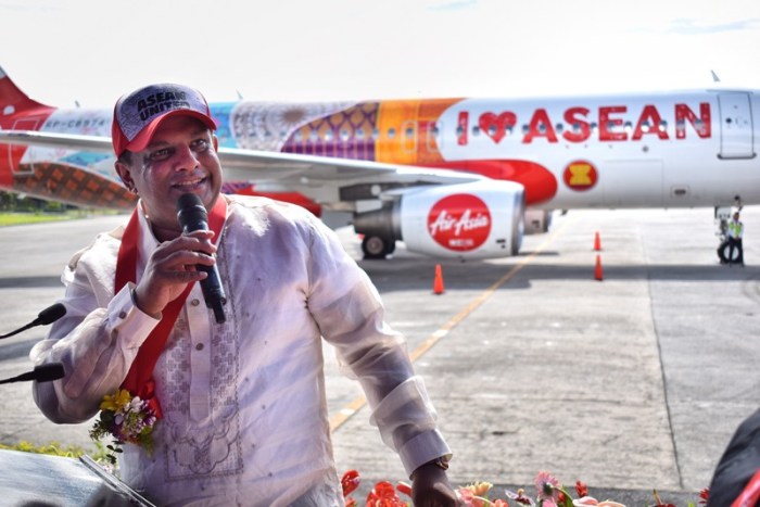AirAsia group CEO Tony Fernandes, speech, opening, ASEAN 50 years anniversary, livery, AirAsia plane, I love ASEAN plane
