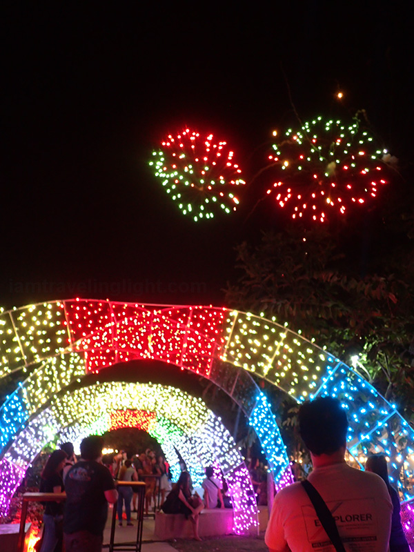 fireworks, looking up, The Sparkle of Christmas, Christmas light and sound show, Spectrum Linear Park, Filinvest, Alabang, colorful Christmas lights, arches.jpg