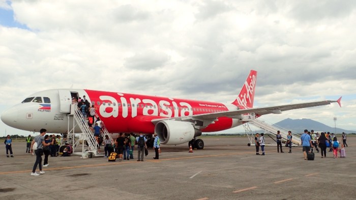 AirAsia plane, Clark to Iloilo flight.JPG